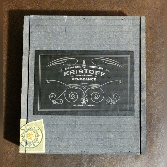 Empty Cigar Box - Picture 3 of 8